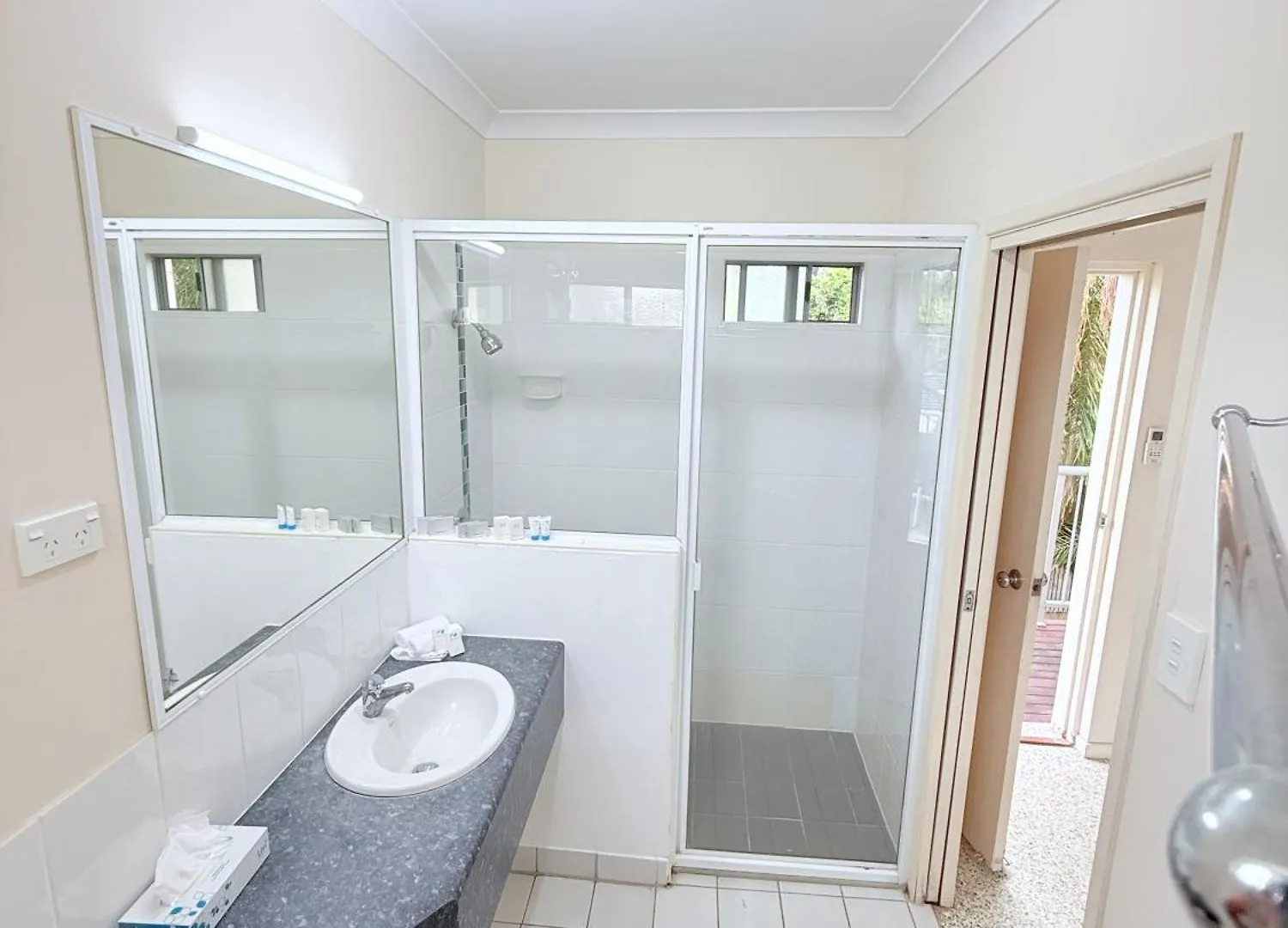 Emu Park Beach Resort