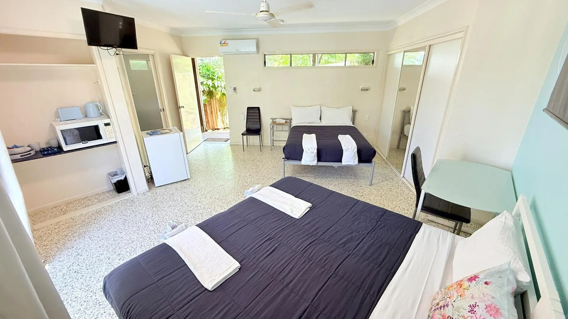 Emu Park Beach Resort