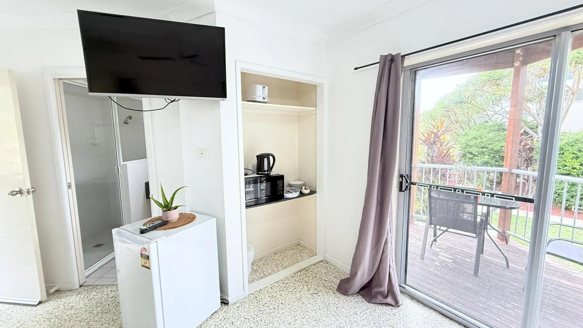 Emu Park Beach Resort