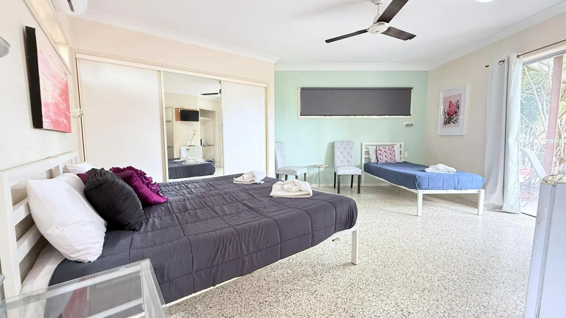 Emu Park Beach Resort