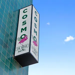Hotel Cosmo On Bank Adelaide