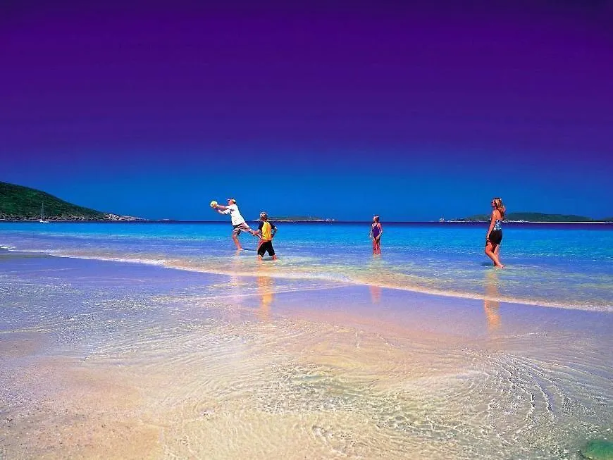 Emu Park Beach Resort  Emu Park